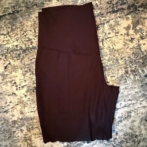 Old navy maternity leggings/joggers lot